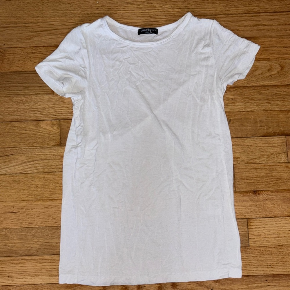 Urban Coco Womens White sleeve top